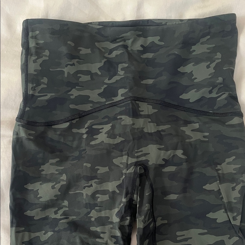 Booty Boost® Active Camo 7/8 Leggings